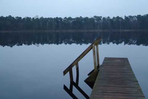 lake web water