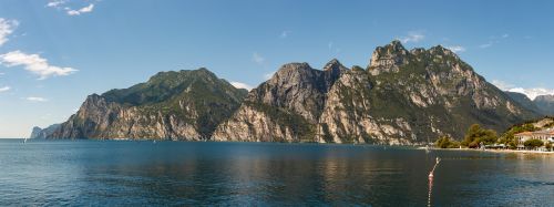 lake mountains landscape