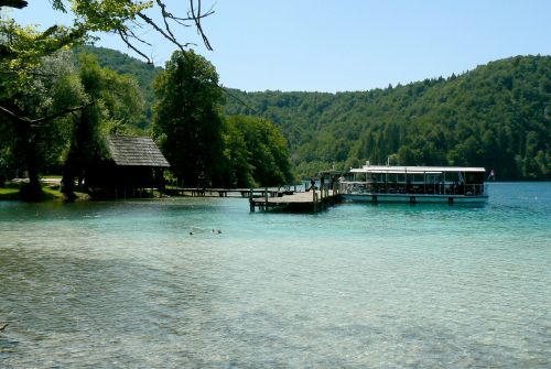 lake croatia water