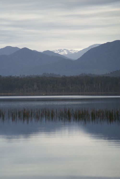 lake mountains nature