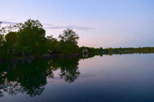 lake reflection trees