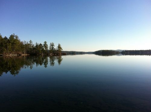 lake mirror scenery