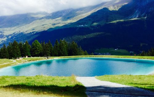 lake mountains water