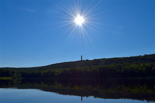 lake sun monument