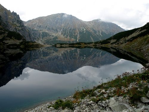 lake tatry mountains