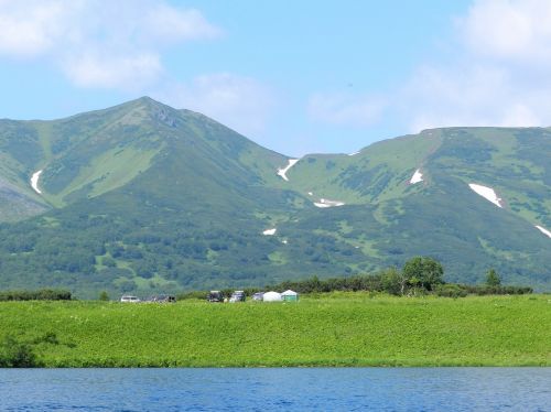 lake mountains forest