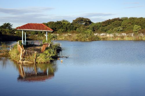 lake agua reflection