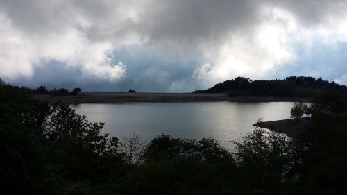 lake mountain cloud