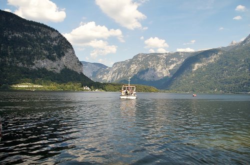 lake  hallstatt  austria