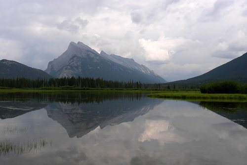 lake  water mist  scenery