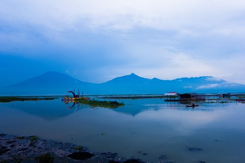 lake  morning  water