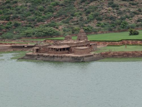 lake agasthya lake temple