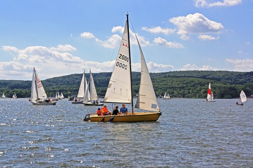 lake  water  sailing boats