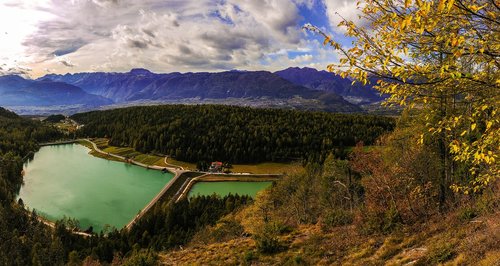 lake  italy  south tyrol