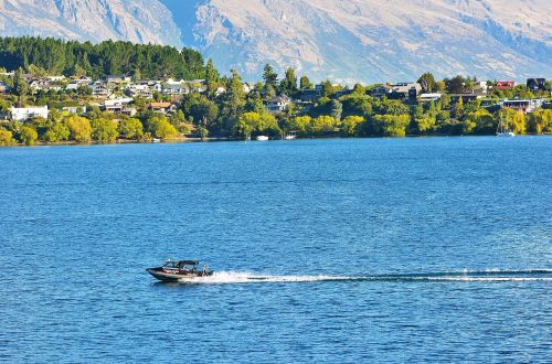 lake ship the scenery