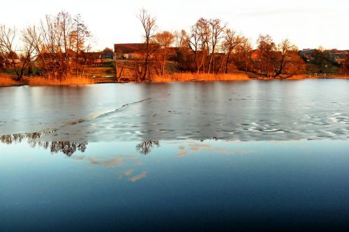 lake winter water