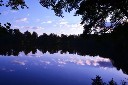 lake sky color game