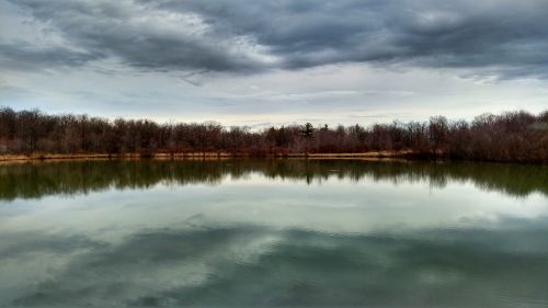 lake water clear