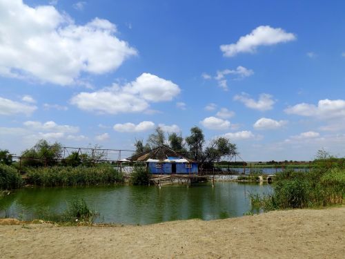 lake cottage cloud