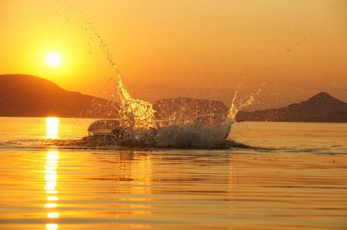 lake balaton splash sunset