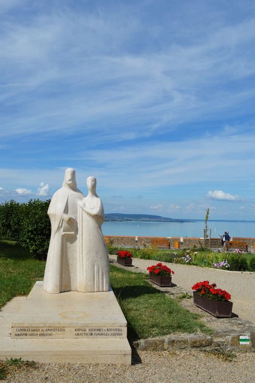 lake balaton tihany statue