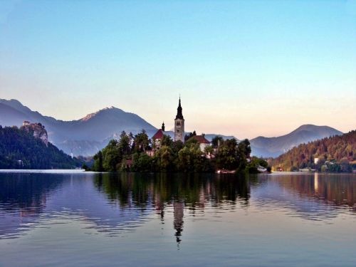 lake bled slovenia karawanken