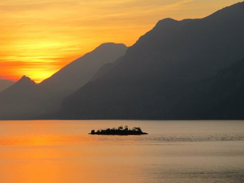 lake garda sunset lake