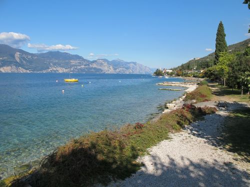 lake garda lake on the lake