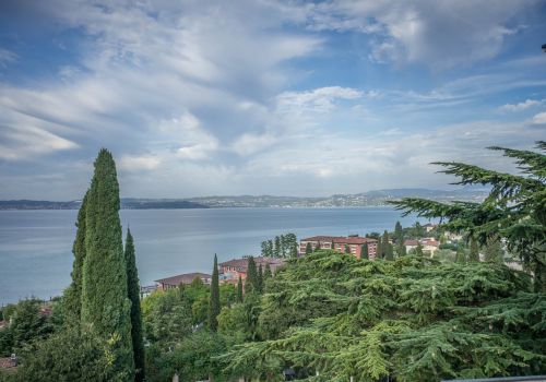 lake garda italy europe