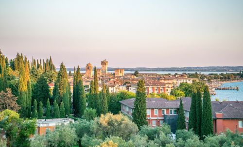 lake garda sirmione italy