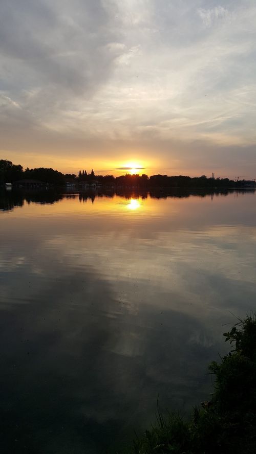 lake maschsee hanover sunset