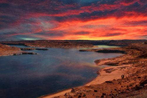 lake powell arizona sunrise