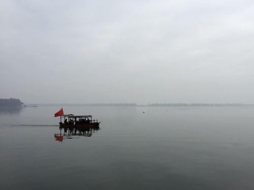 lake tingtao wuhan china