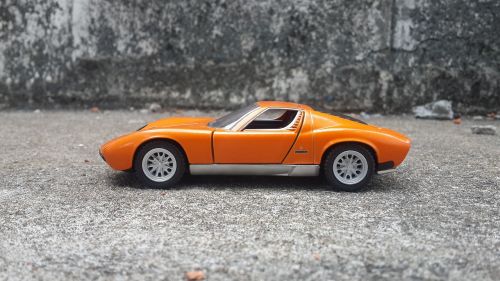 lamborghini miura car