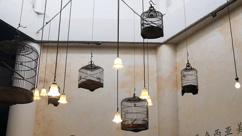 lamp  hanging  lantern