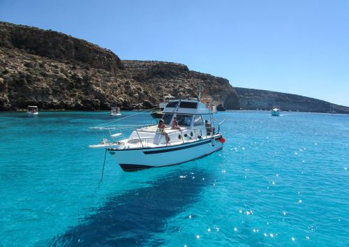 lampedusa sea boat