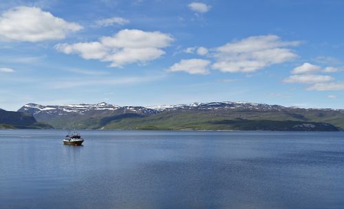 landscape boat fishing