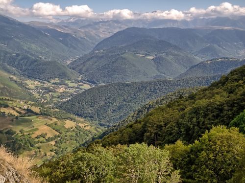 landscape mountain pyrénées