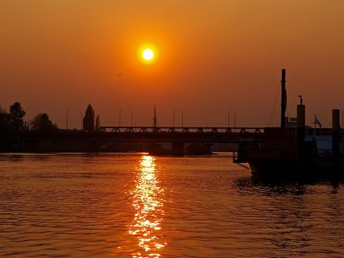 landscape water twilight