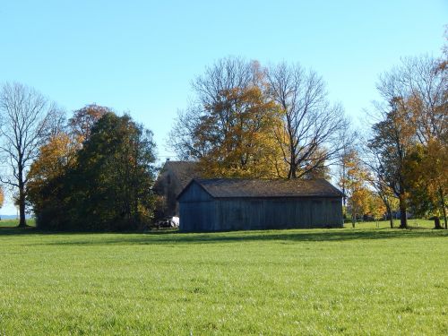 landscape farm barn