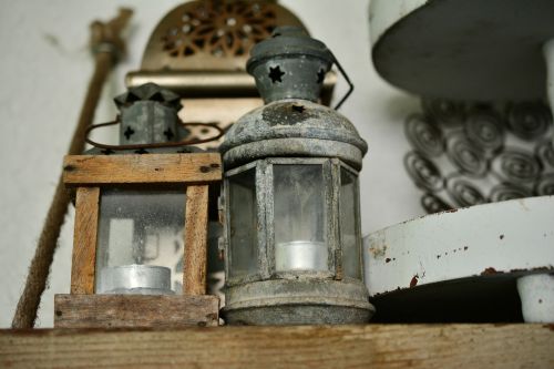 lanterns old junk