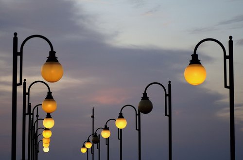 lanterns  light  evening