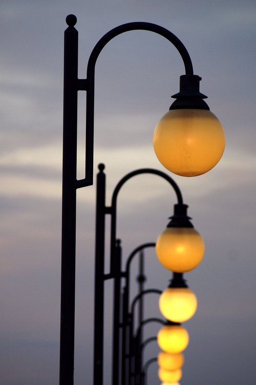 lanterns  light  evening