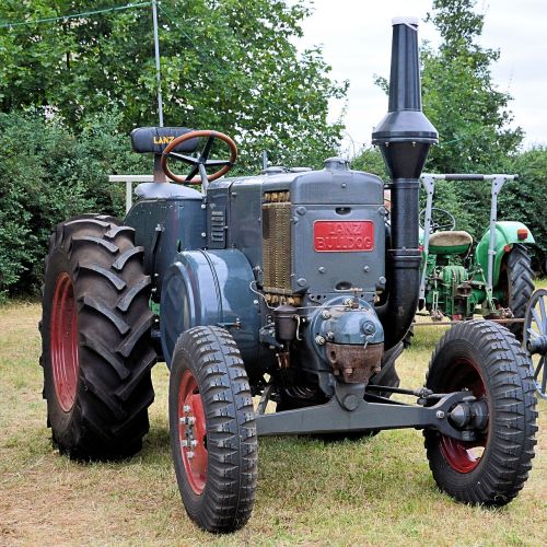 lanz-bulldog bulldog tractor