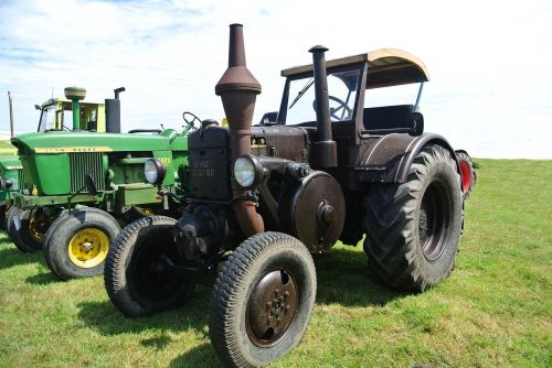 lanz bulldog oldtimer tractor