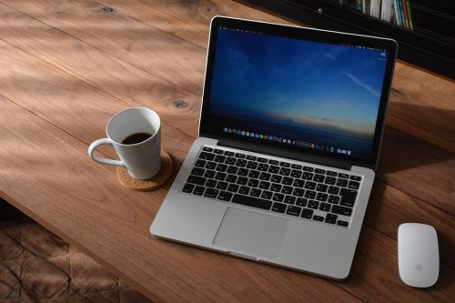 laptop macbook coffee