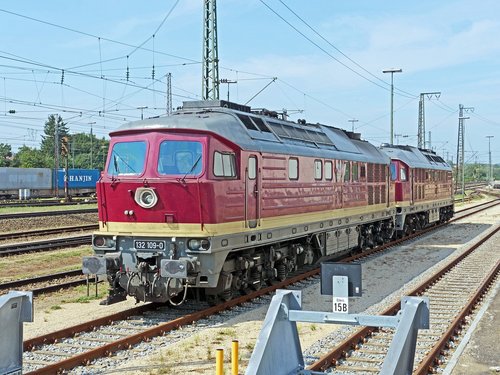 large-scale diesel locomotives  six-axial  diesel-electric