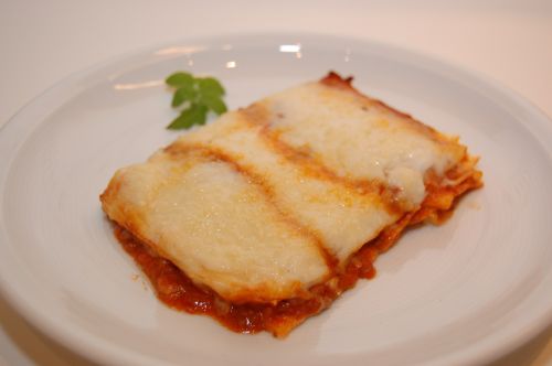 lasagna noodle dish main course