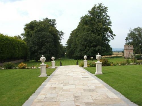 lawn pathway pillars