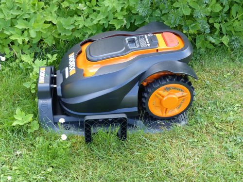 lawn mowers robot lawn